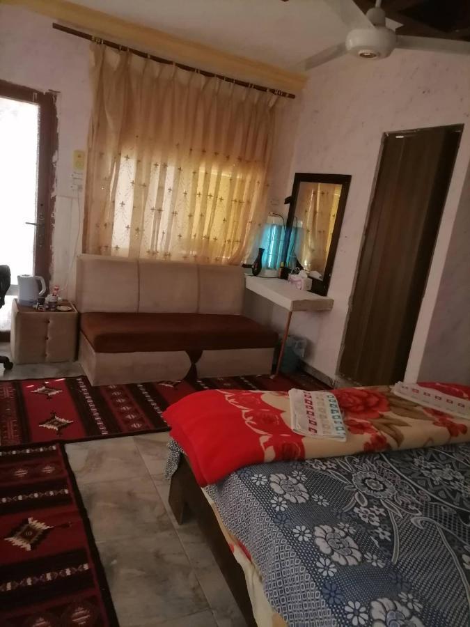 Guest House Hazem Al Azraq ash Shamali Екстер'єр фото